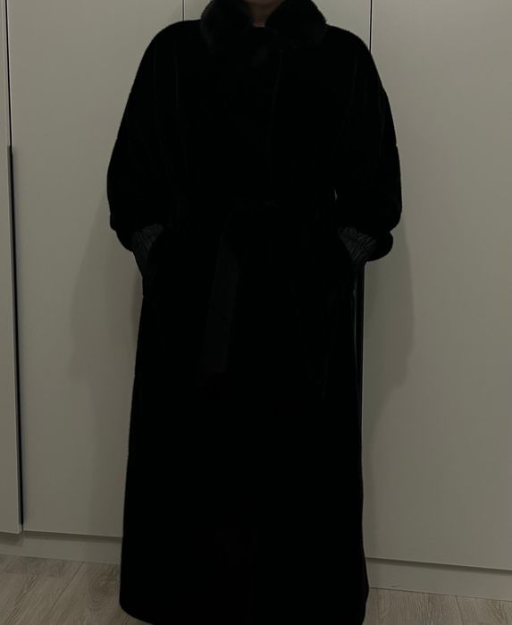 Продаю шубу алькантара