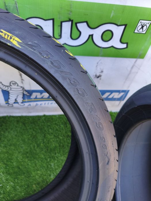 255 35 19 Pirelli