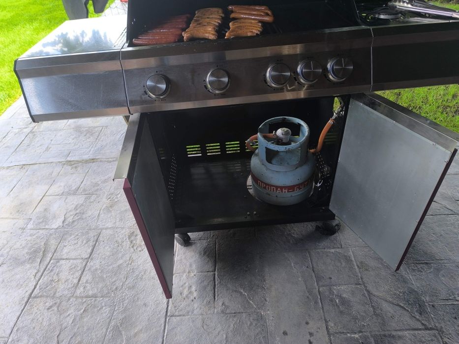 Газово барбекю с котлон и аксесуари