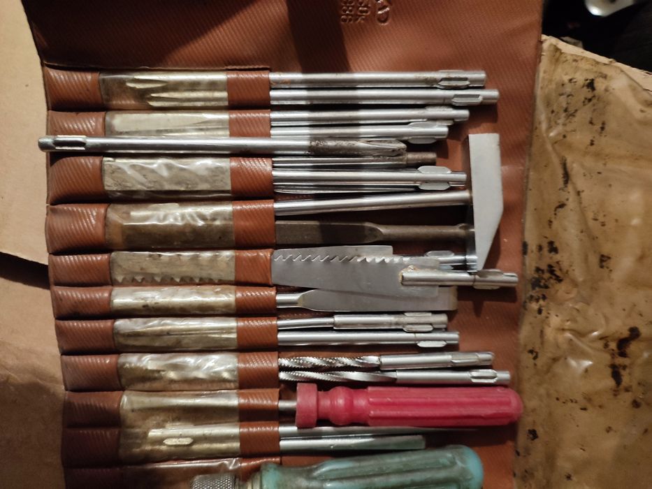 Продам набор инструментов.