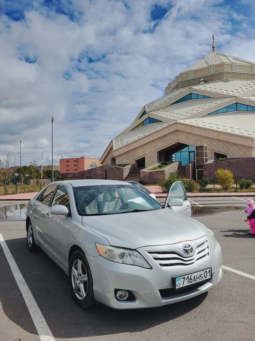 Машина Тайота 45