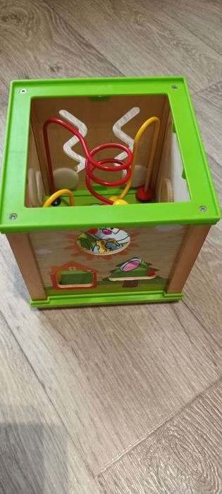 Детски играчки. Тоалетка за гримиране. Интерактивни кубчета