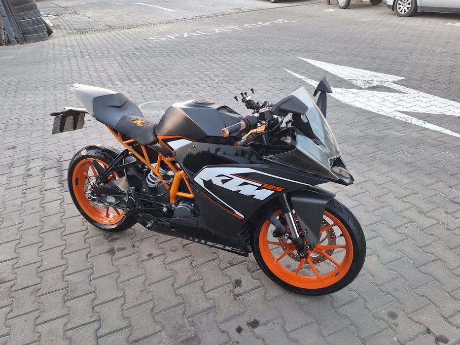 Moto KTM RC 125 ABS