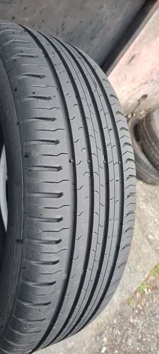1 Anvelopa Continental 215 60 R17 de vara
