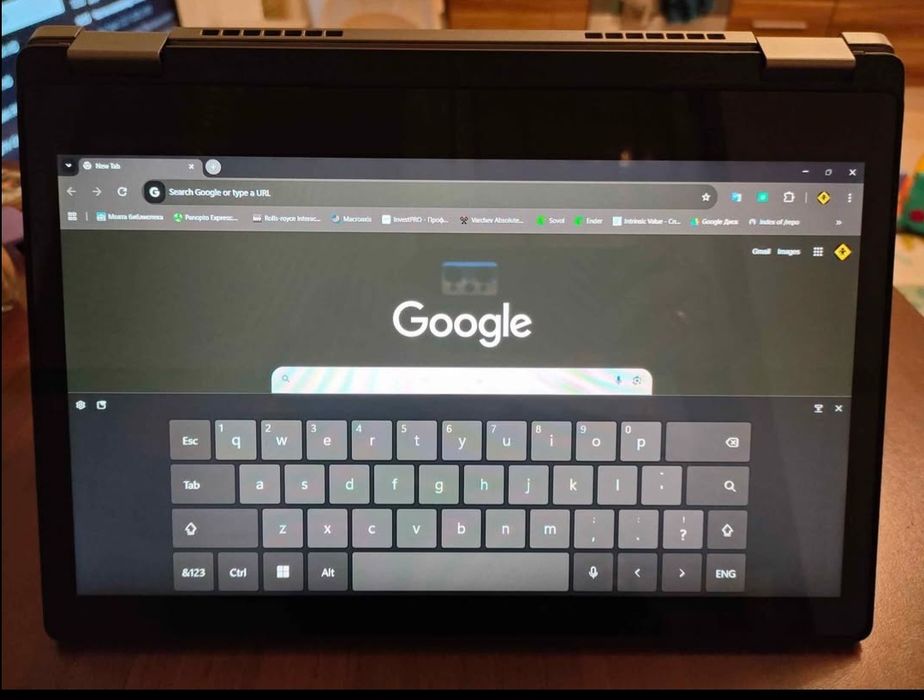 Тъчскрийн Лаптоп  Dell Latitude 3310 + Подарък Чанта и Безжична Мишка