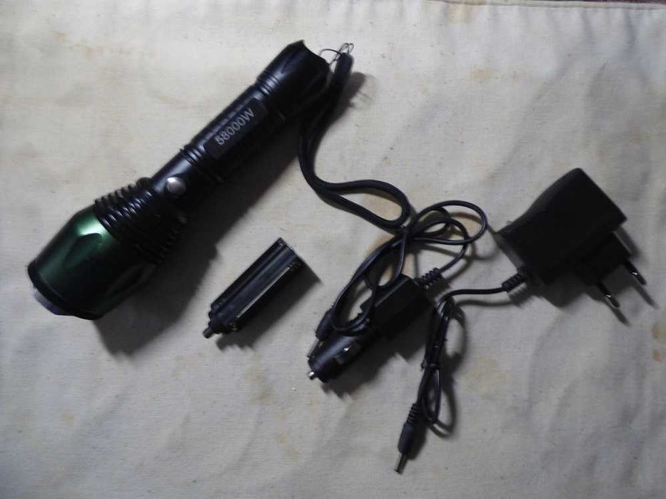 Lanterna tactica Digital Flashlight