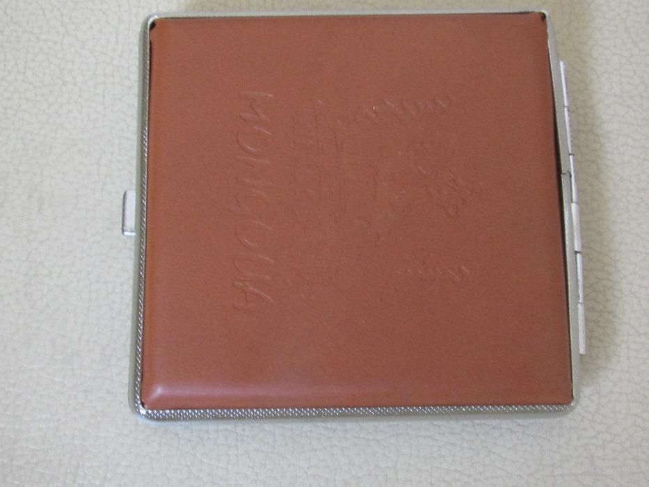 Елегантна кожена табакера с кожени капаци, нова