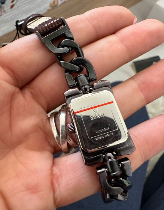 Дамски часовник Guess