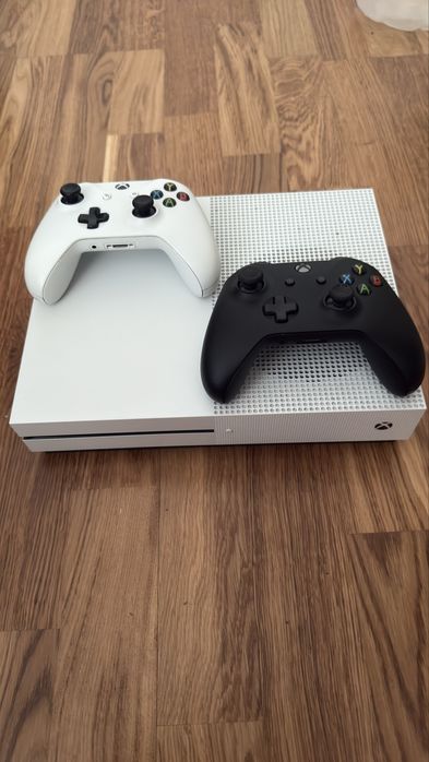 Xbox one in stare foarte buna