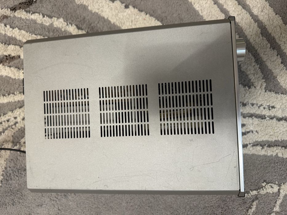 Yamaha RX-E100 мини ресивър