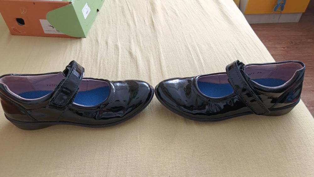 Pantofi Ballerini piele lac mar.36, 23 cm