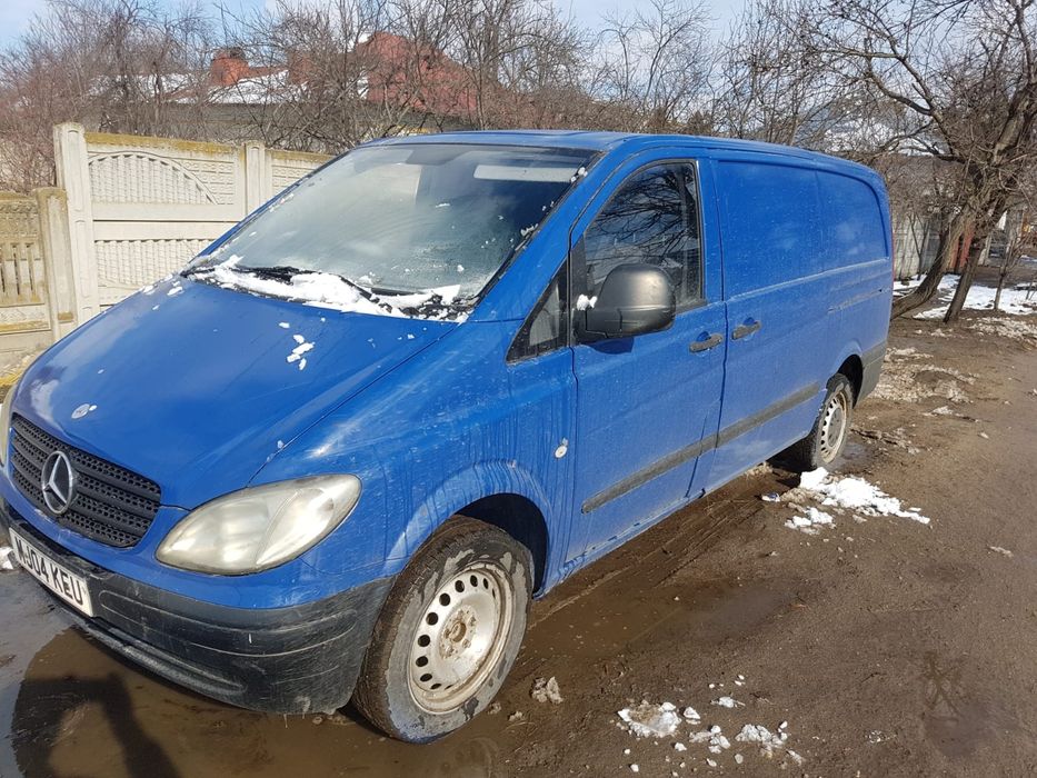 Dezmembrez Mercedes vito euro 4 2005