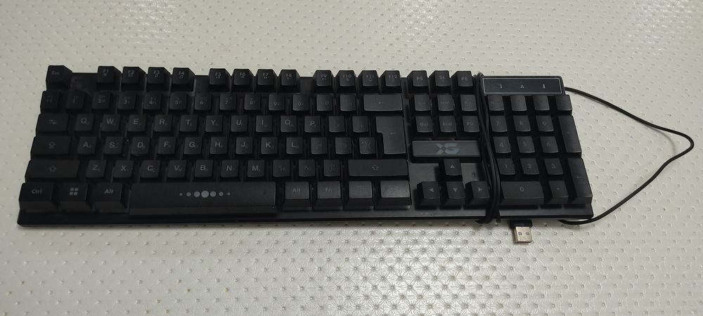 Продается Игравая клавиатура