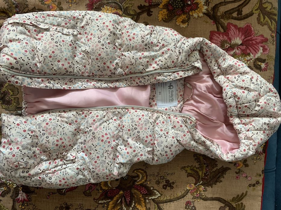 Продается жилетка на девочку