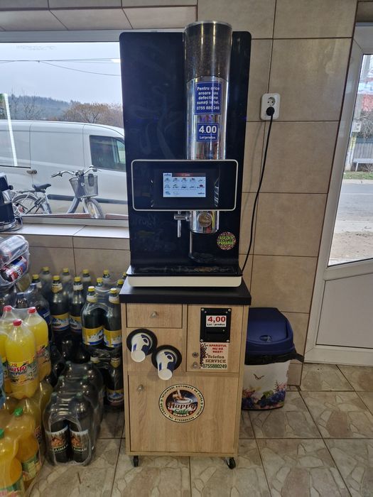 Automate de cafea si automate de sucuri si food