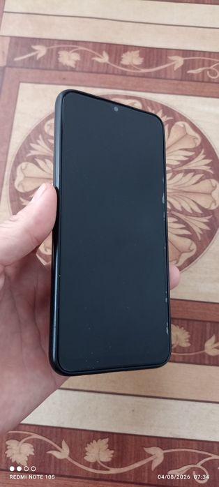 Samsung J8.Samsung 03S sotiladi
