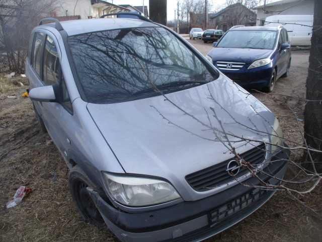 Piese OPEL ZAFIRA A an 2003 motor 1,6 benzina 16 valve Z16XE