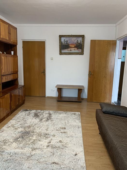 Inchiriez apartament doua camere