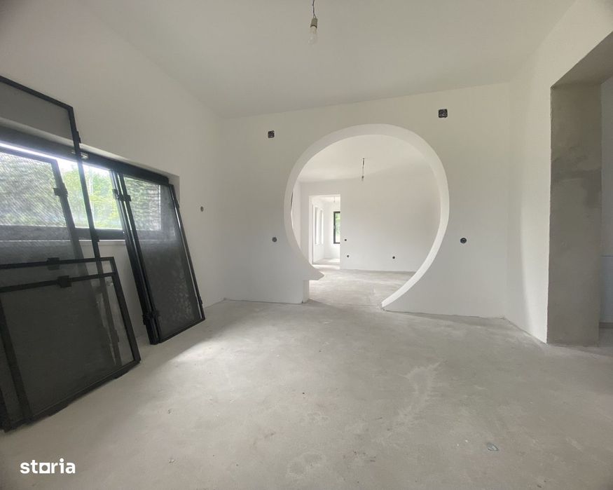 Casă primitoare cu teren generos de 2770 mp, în Adânca – Comision 0%