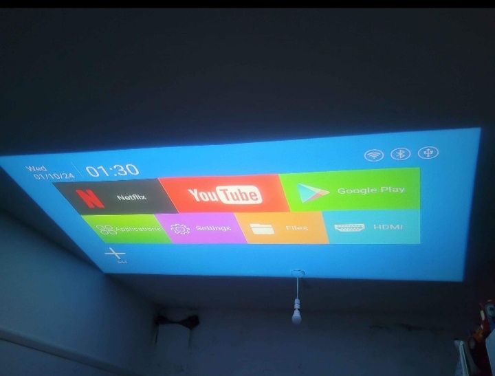 Projector 4K Android  New 2024 in box