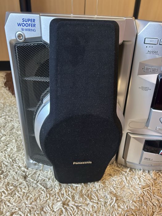 Sistem audio combina Panasonic