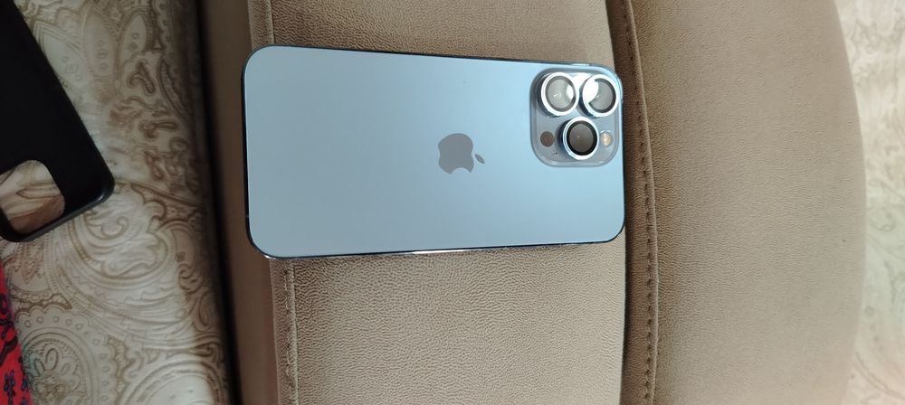 Продам айфон 13 про