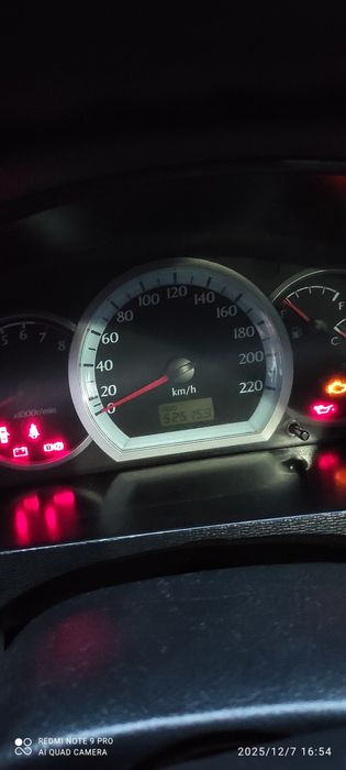 Lasetti 1.8  sotiladi