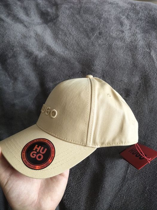 Hugo Jude șapcă unisex bej cu logo brodat marime OS noua originala