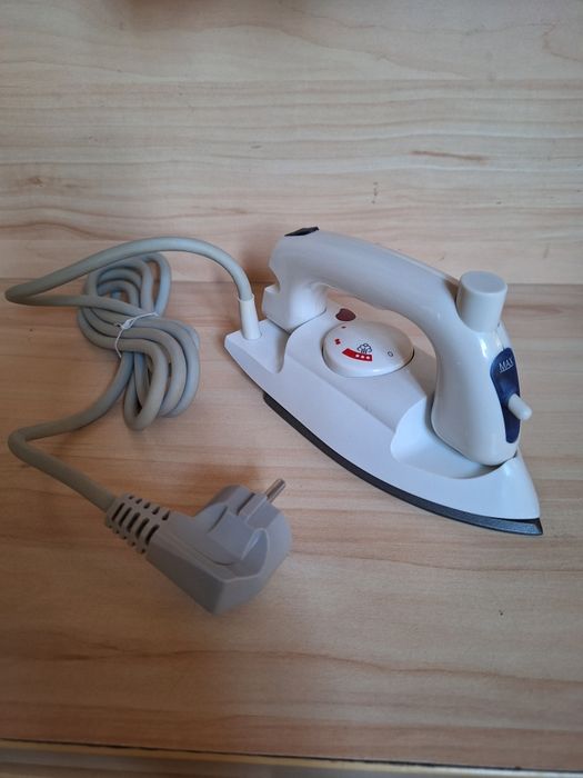 Fier de călcat pentru voiaj