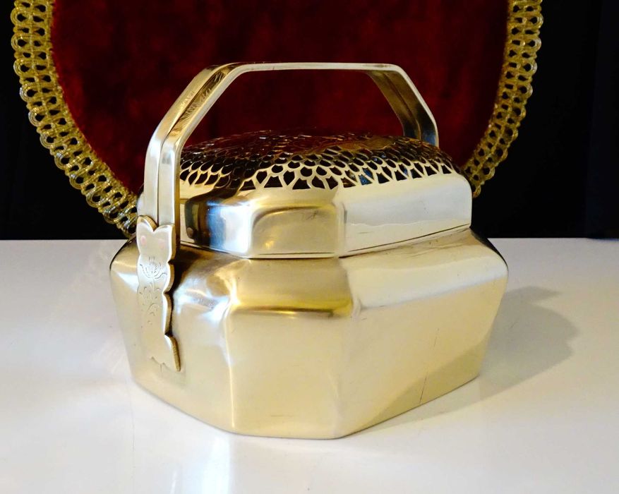 Старинно бронзово кандило,кадило,тамянник,ажур,цветя.