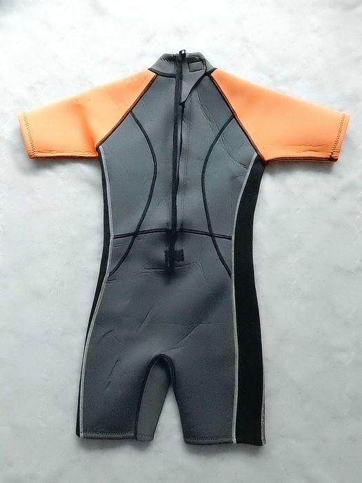 Costum scafandru neopren ProAqua Watersports Equipment; 10 ani.