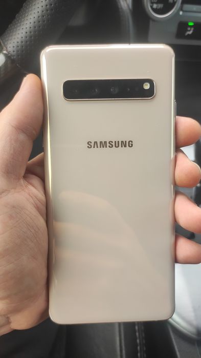 Самсунг С 10 5G SAMSUNG