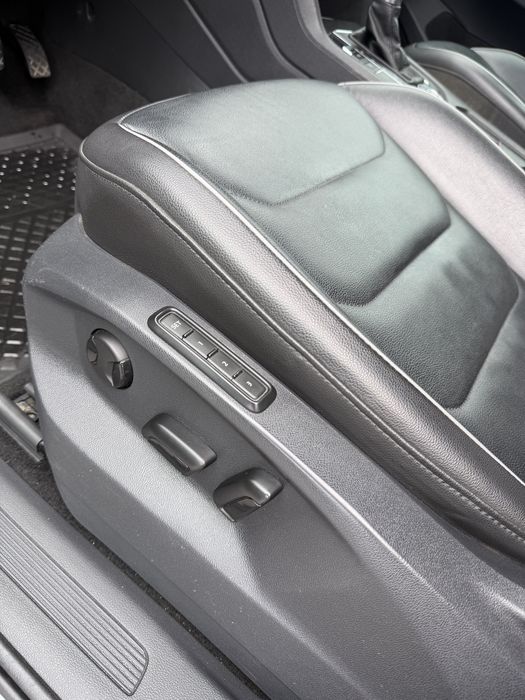 VOLKSWAGEN Tiguan 2019 — imagine 4