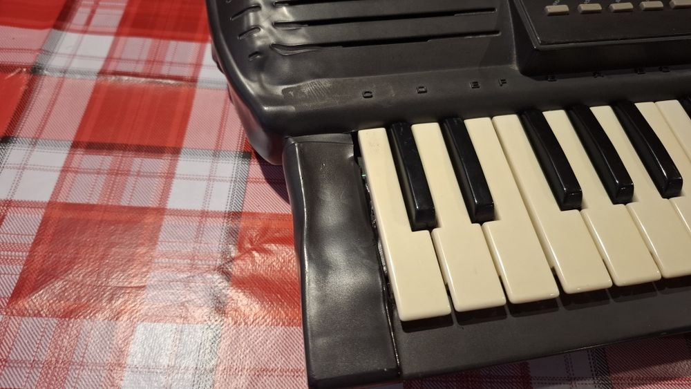 Orga electronica levis electronic keyboard