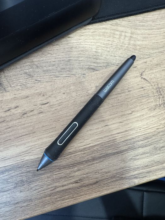 Графический планшет Wacom Cintiq 13HD