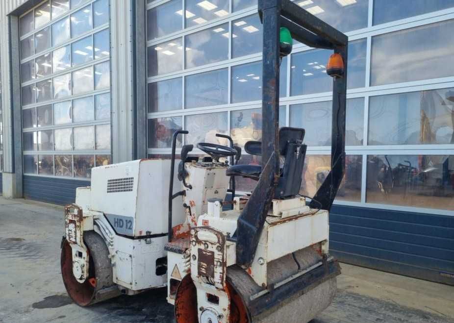 Vand/inchiriez Cilindru compactor Hamm Hd12