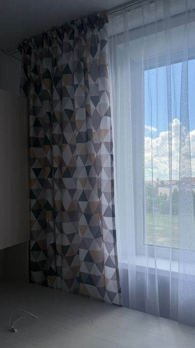Продам ковер 2 на 4 и шторы