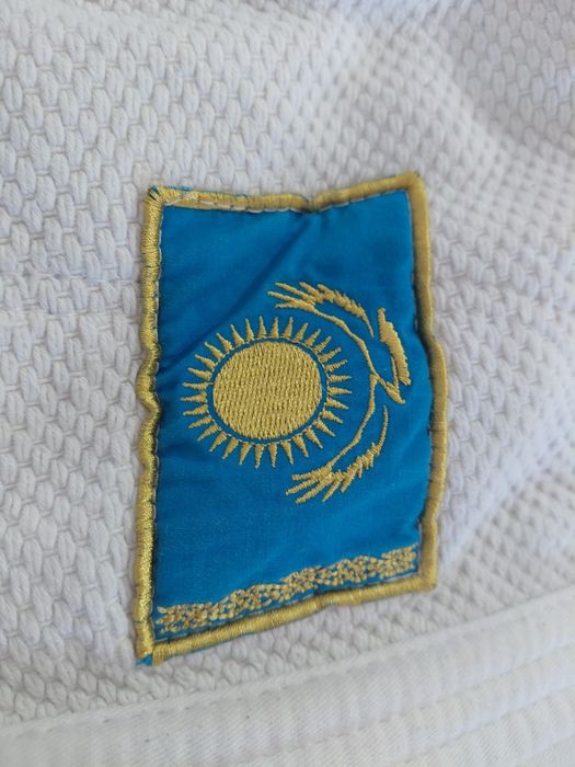 Кимоно форма дзюдо