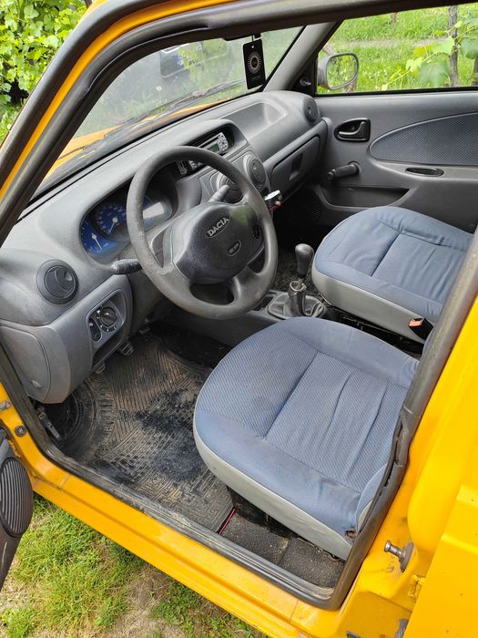 Dacia Solenza an 2004