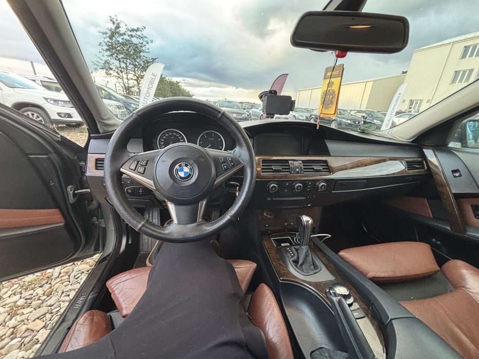 Vând bmw e61 525DA