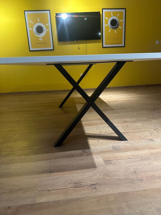 Бюро/ маса/офис оборудване