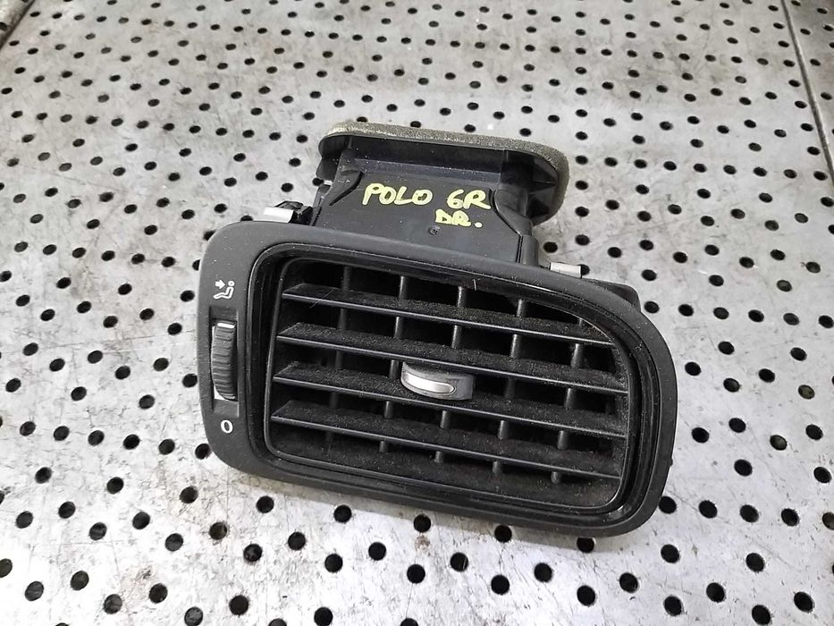 Grila ventilatie bord dreapta vw polo 6r 6rf819704b 6rf819704b