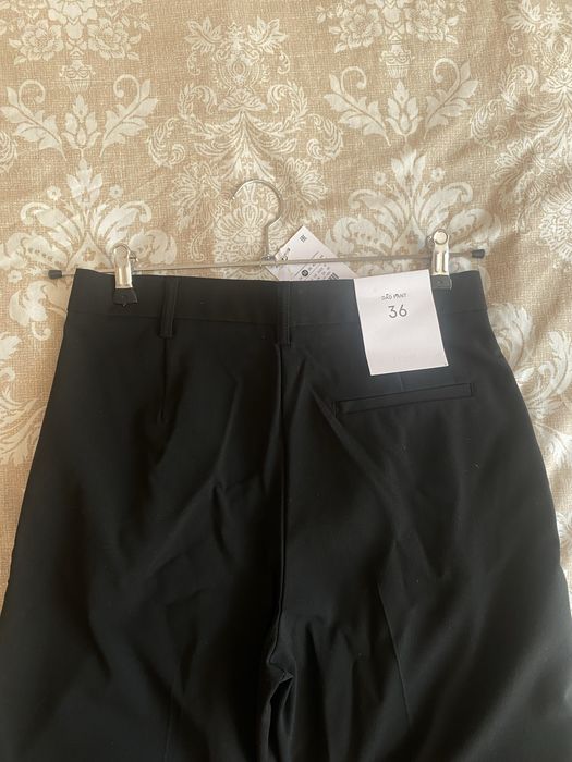 Черен панталон от Bershka