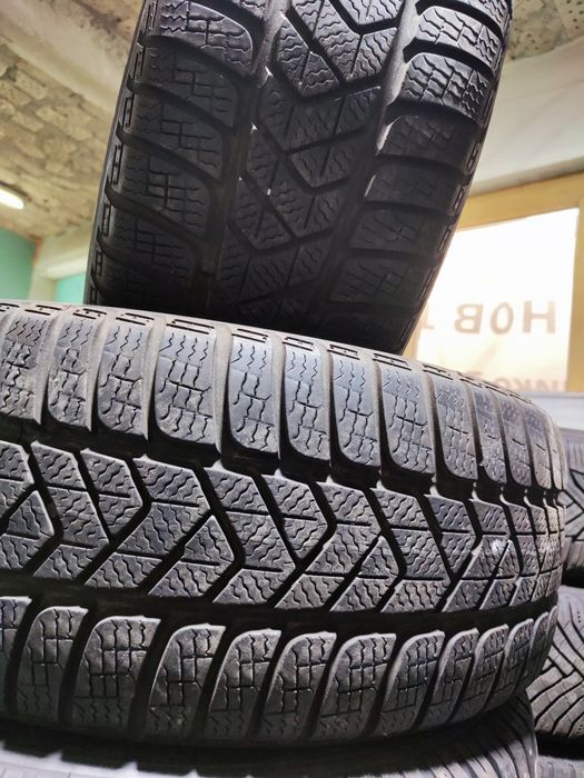 2 бр зимни 225/50/17 Pirelli 2024г