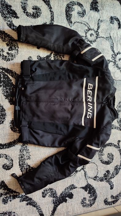 Geacā moto Berring