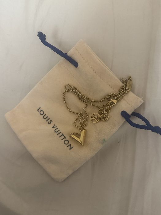 цепочка Louis Vuitton СРОЧНО продаю
