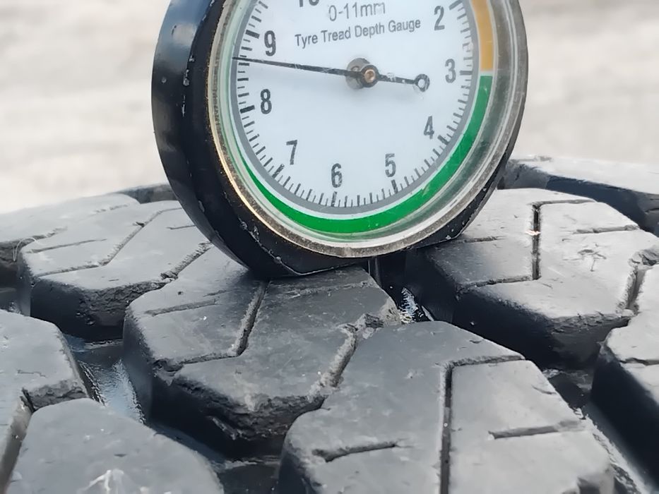 Гуми 235 65 16 C Ц Ласа Lassa 2 броя - нов внос. Не са нови!