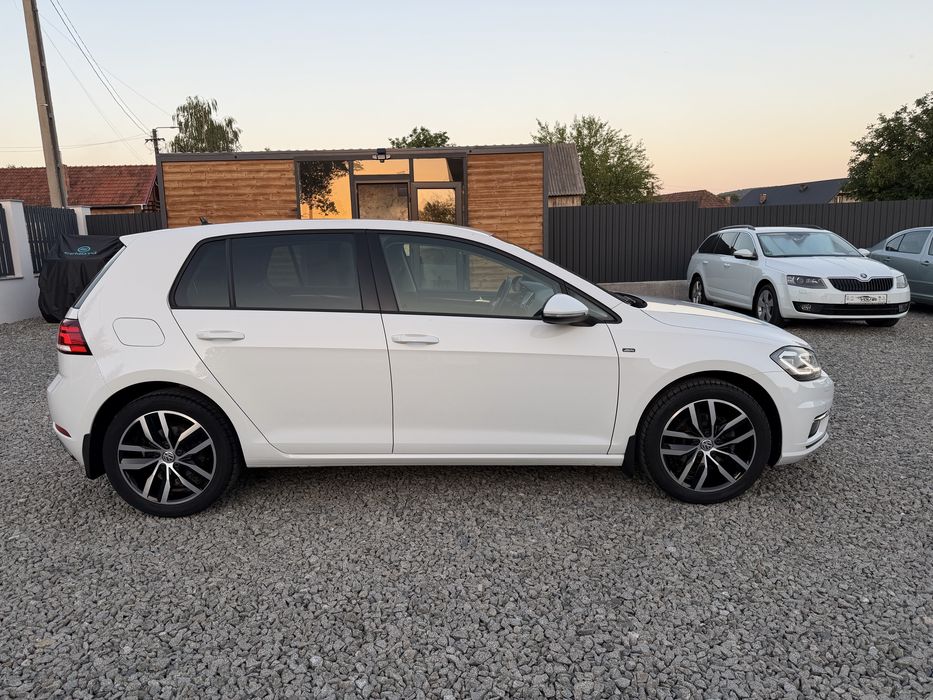 VOLKSWAGEN Golf 2018 — imagine 4
