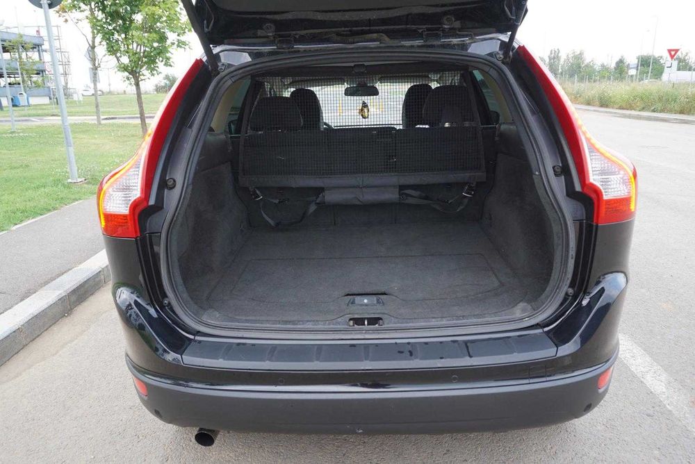 Volvo XC60 2011 Momentum 2.0 Diesel 5 pistoane