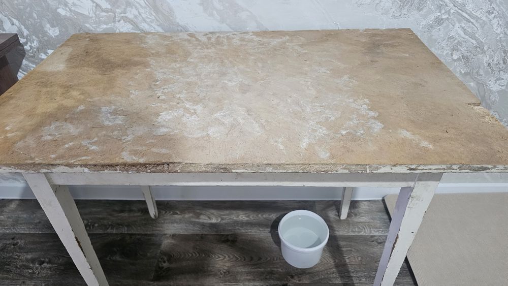 Срочно продам стол 100х60